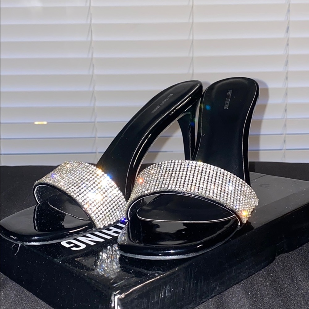 PRETTYLITTLETHING low heels